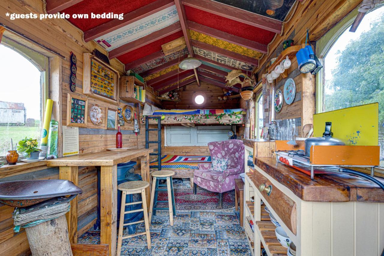 2 X Double Bed Glamping Wagon In Dalby Forest Scarborough Bagian luar foto